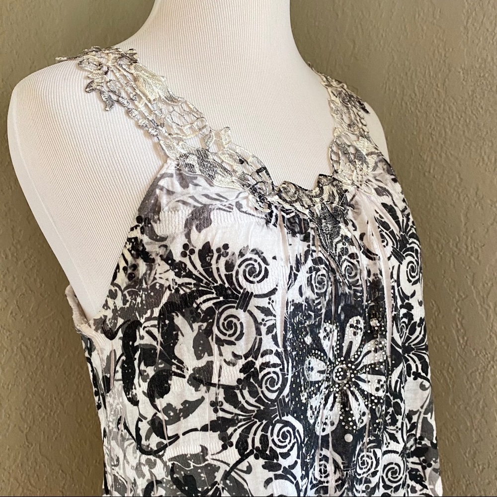 EUC Mind Code Embellished Lace Racerback Tank, M - Picture 5 of 13